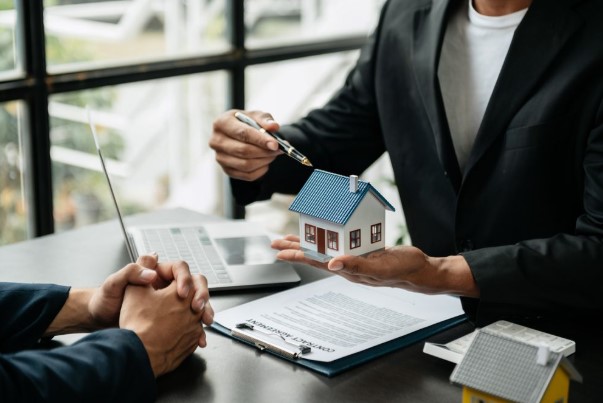 الفرق بين التقييم والتثمين العقاري